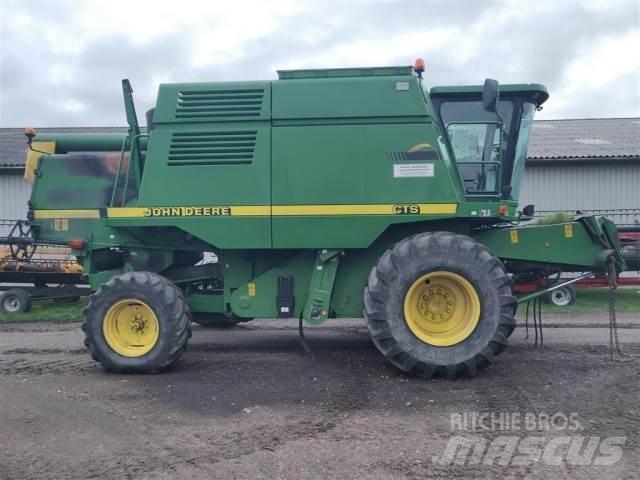 John Deere CTS Kombajny zbożowe