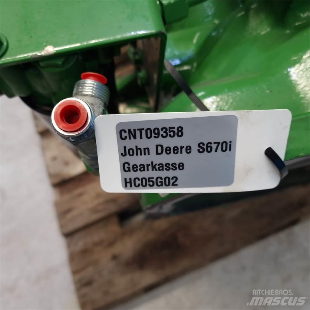 John Deere S670 Przekładnie