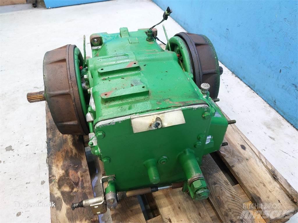 John Deere T660I Przekładnie