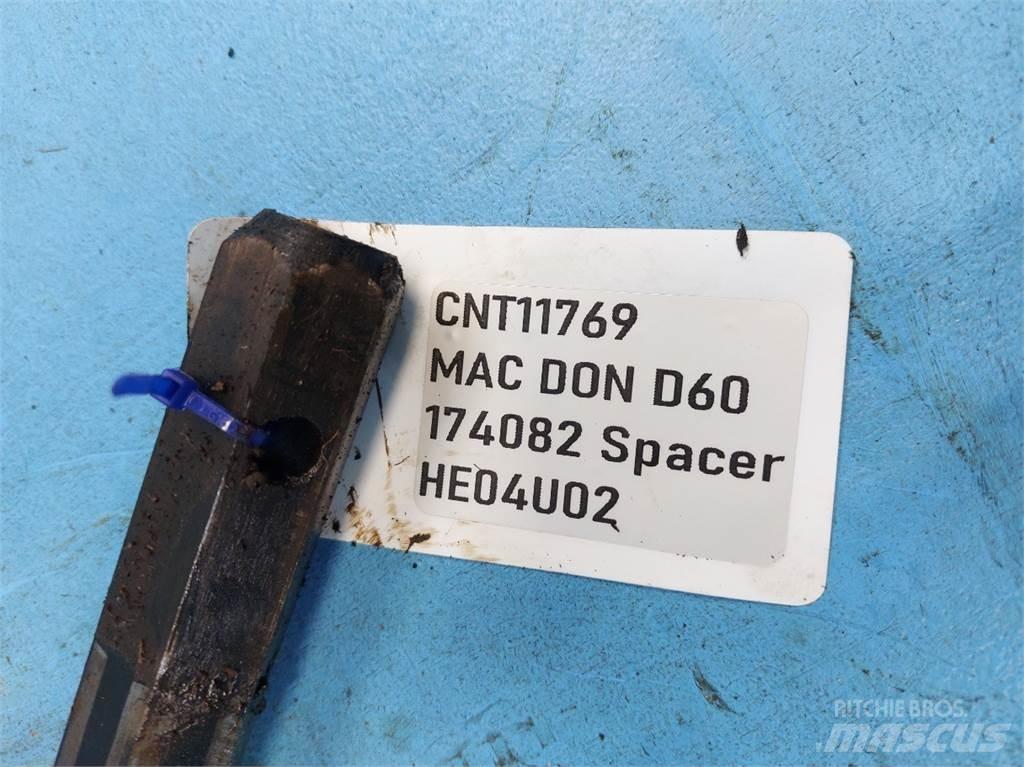 MacDon D60 Akcesoria do kombajnów zbożowych