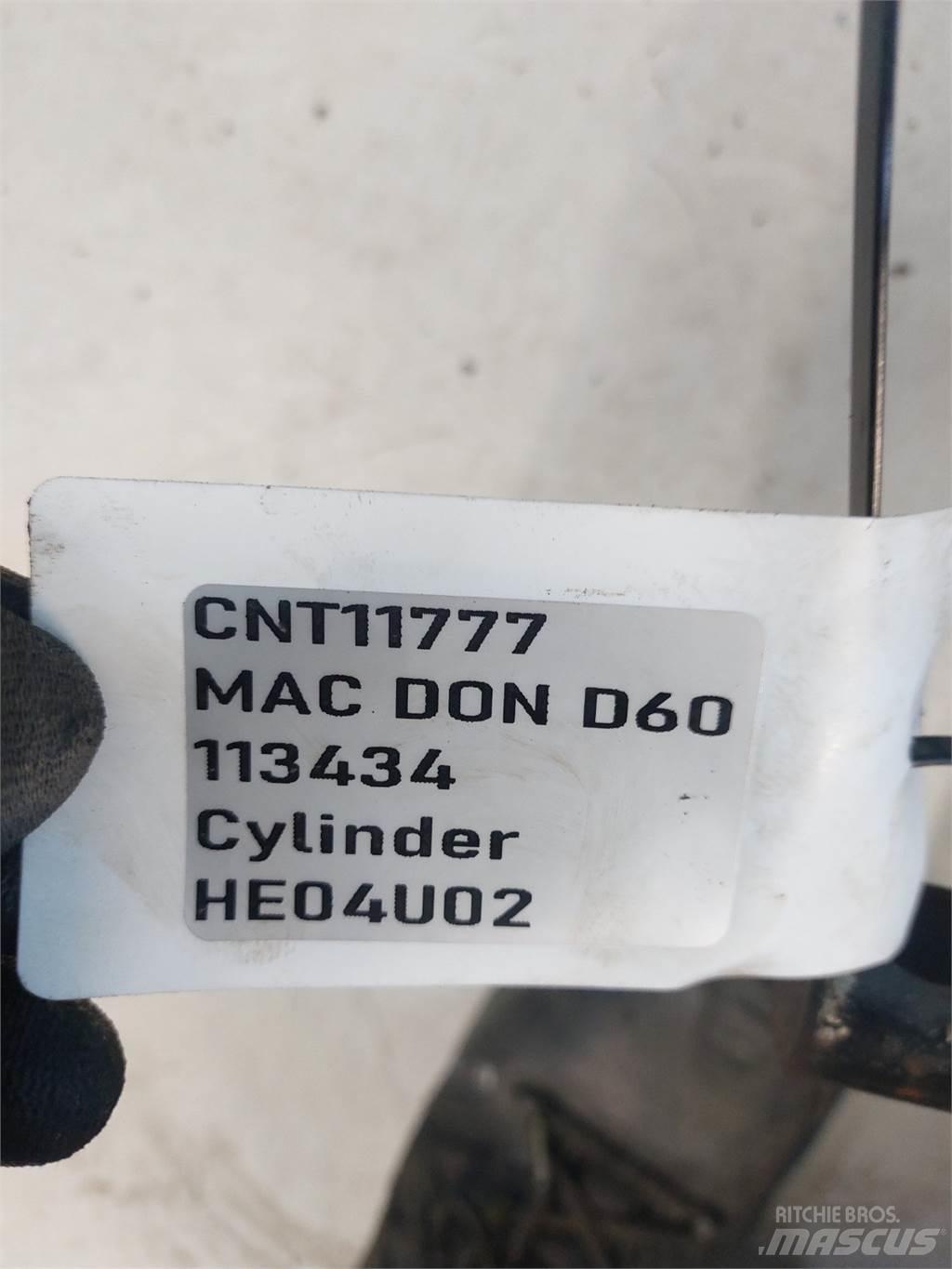 MacDon D60 Akcesoria do kombajnów zbożowych