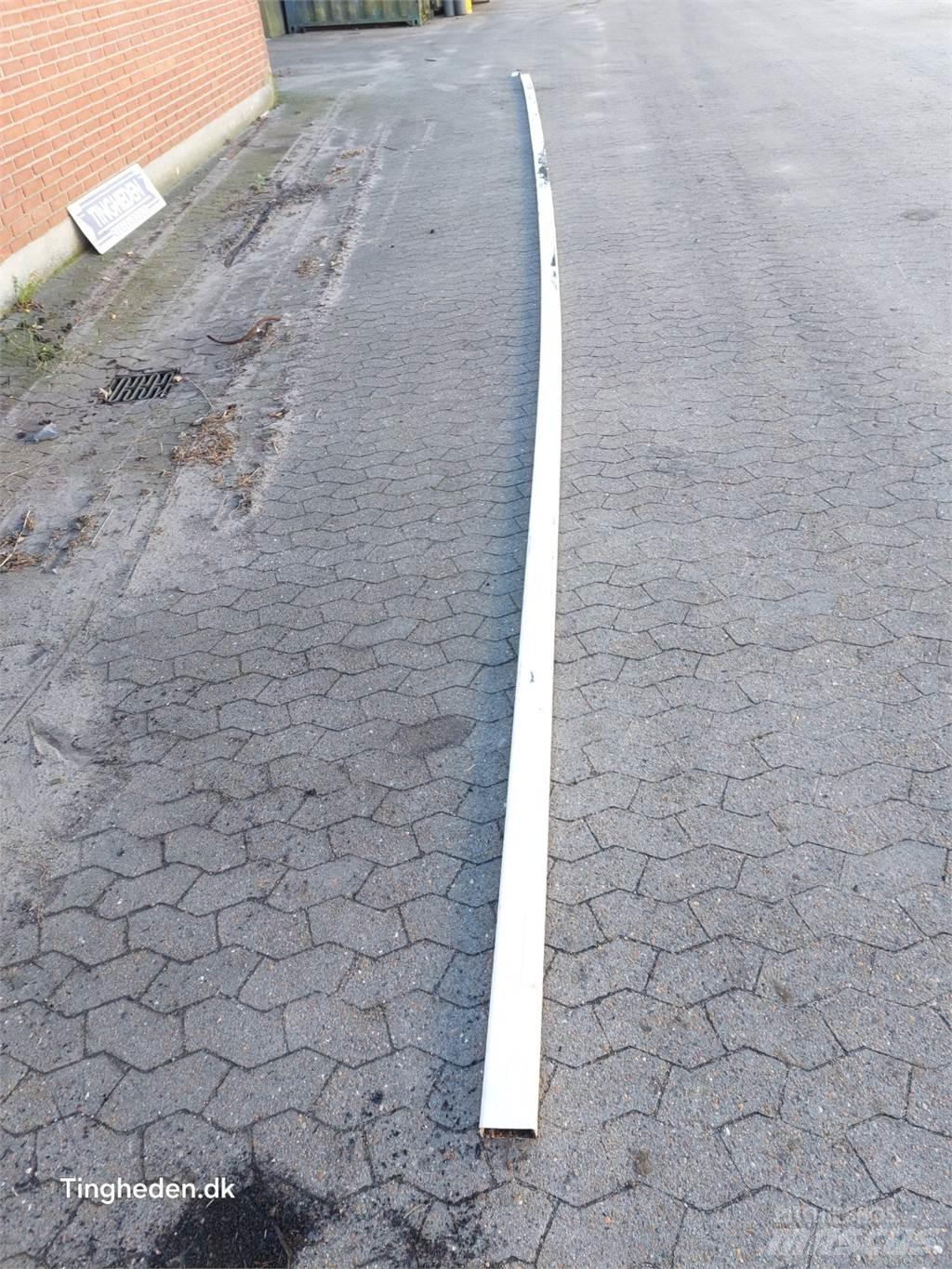 MacDon D60 Akcesoria do kombajnów zbożowych
