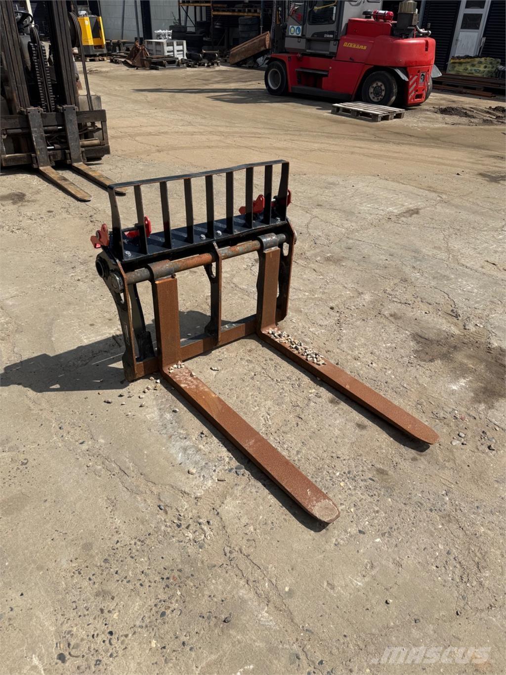 Manitou 625 Widły