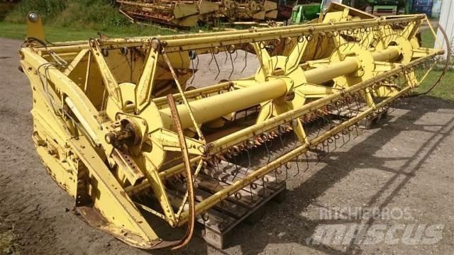 New Holland 15 Akcesoria do kombajnów zbożowych