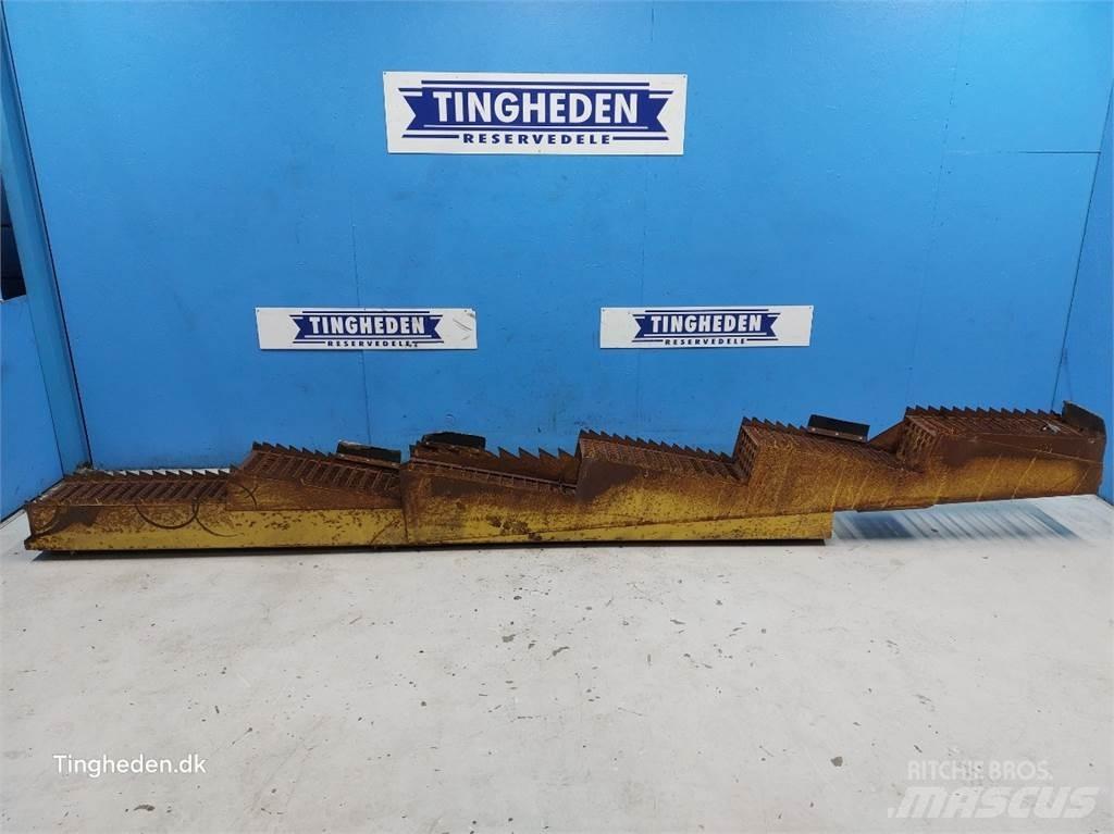 New Holland 1545 Akcesoria do kombajnów zbożowych