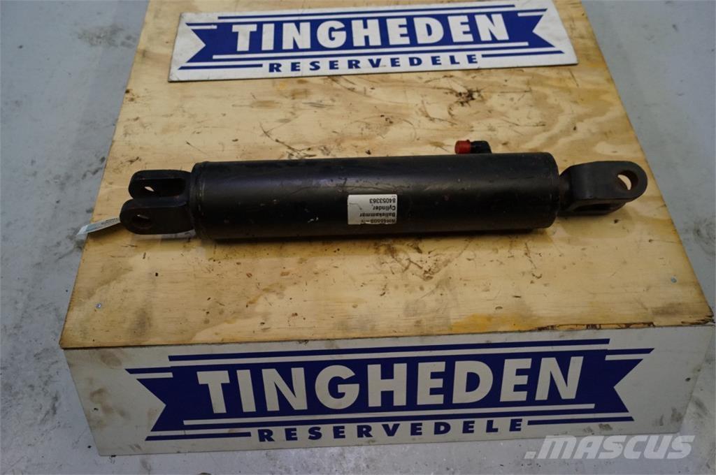 New Holland 4860 Hydraulika