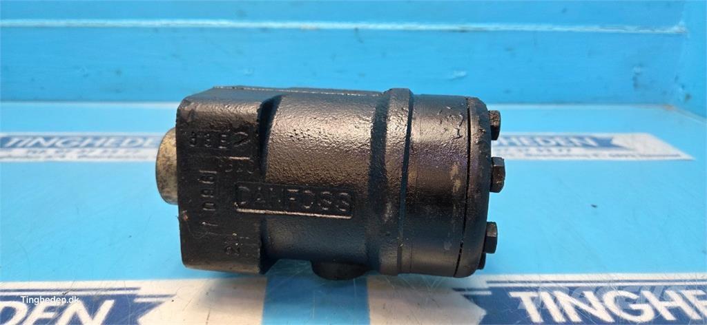 New Holland 8340 Hydraulika