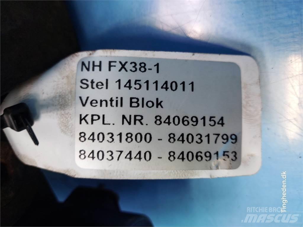 New Holland FX38 Osprzęt do słomy