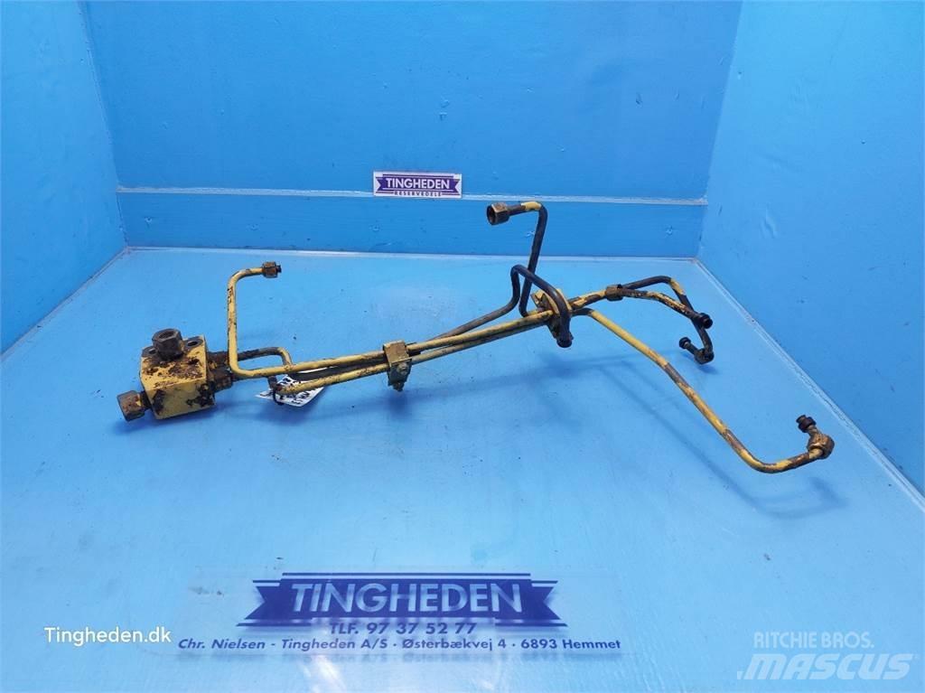 New Holland TX34 Silniki