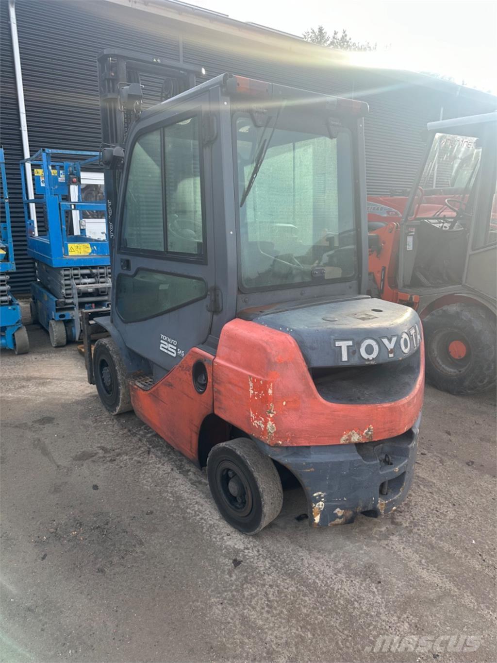 Toyota FD25 Wózki Diesla