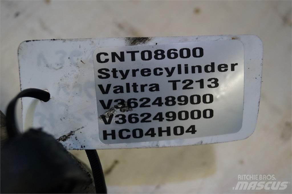 Valtra T213 Hydraulika