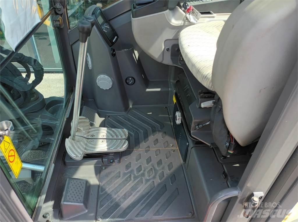 Volvo ecr50d Minikoparki