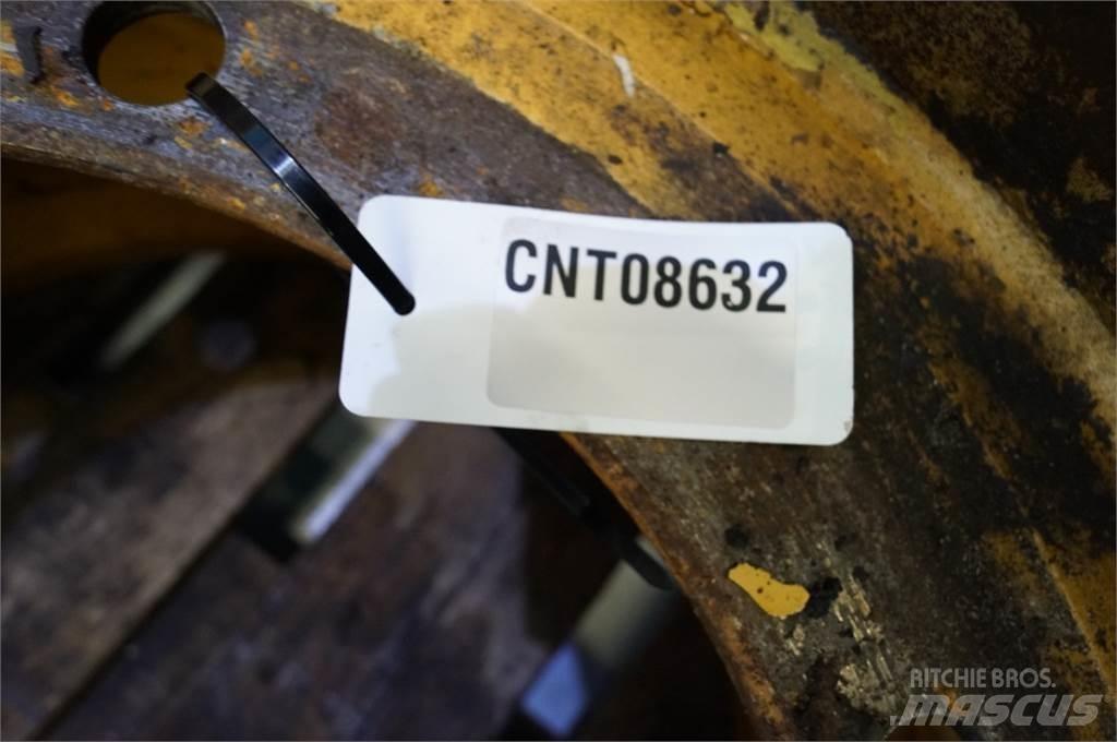 Volvo L120 Opony, koła i felgi
