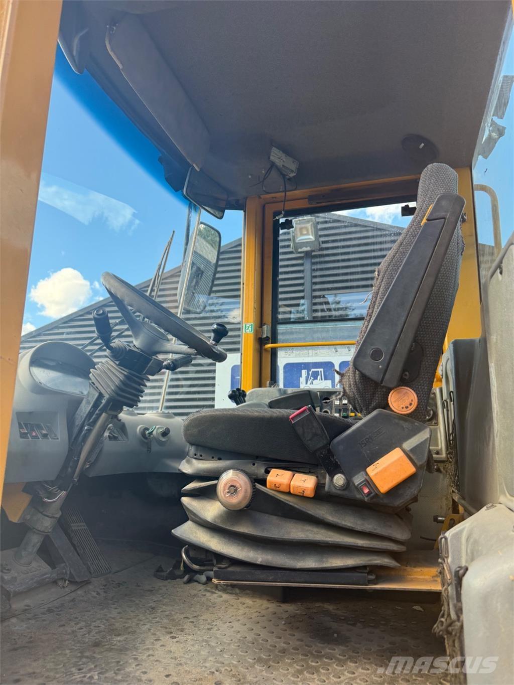 Volvo L90E Ładowarki kołowe