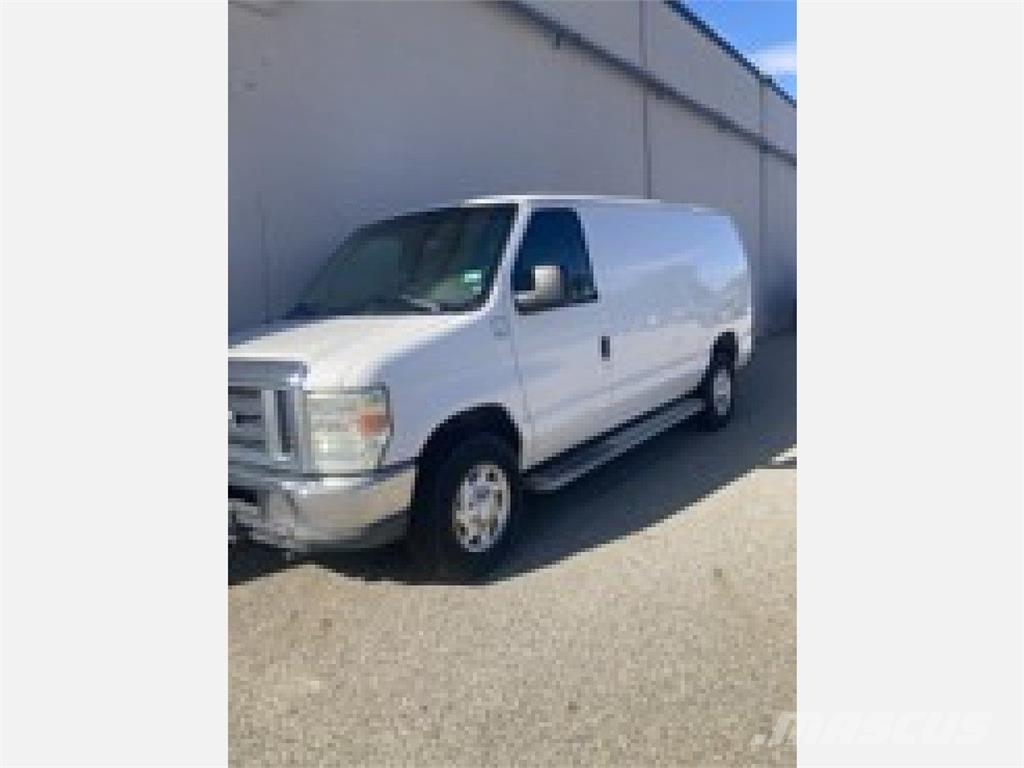 Ford E250 Busy / Vany