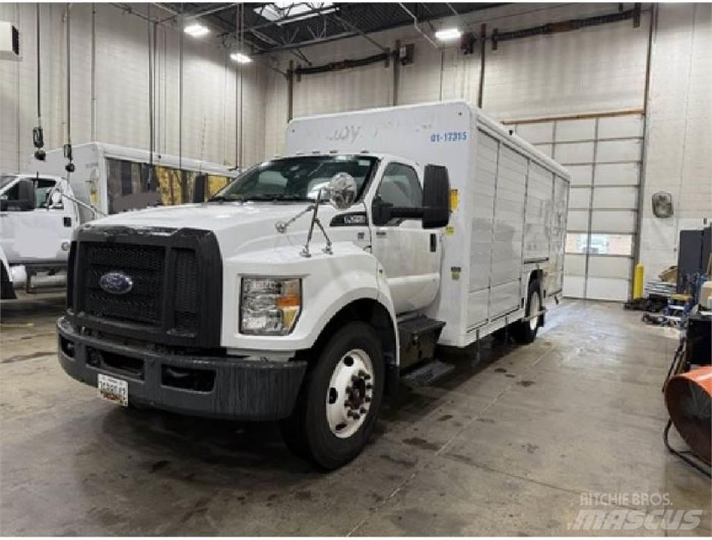 Ford F650 Samochody do transportu napojów