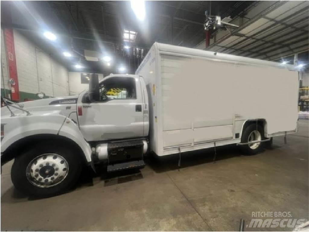 Ford F650 Samochody do transportu napojów