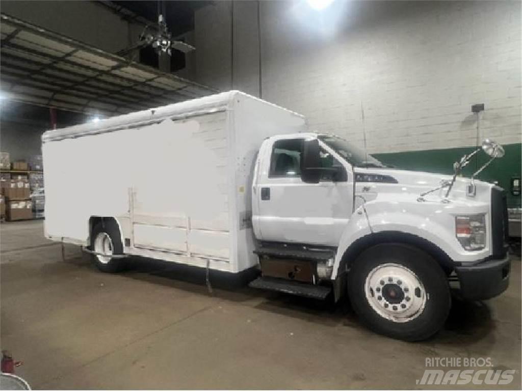 Ford F650 Samochody do transportu napojów