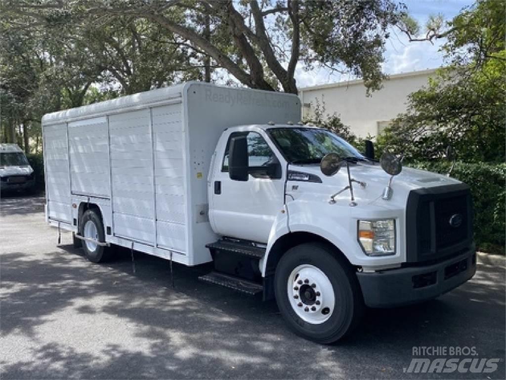 Ford F650 Samochody do transportu napojów