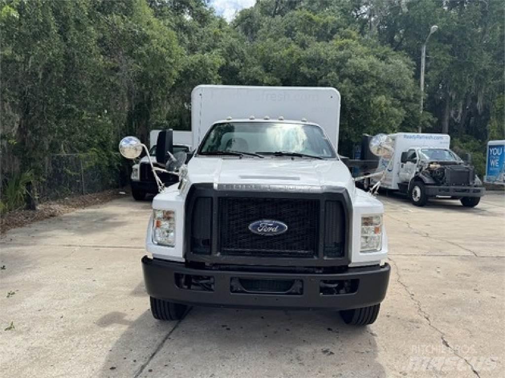 Ford F650 Samochody do transportu napojów
