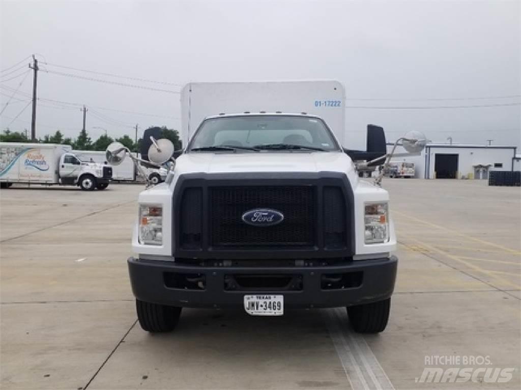 Ford F650 Samochody do transportu napojów