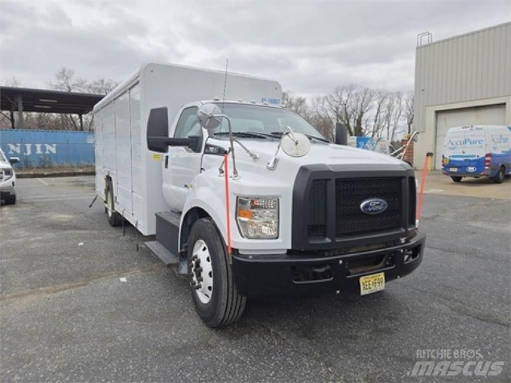 Ford F650 Samochody do transportu napojów