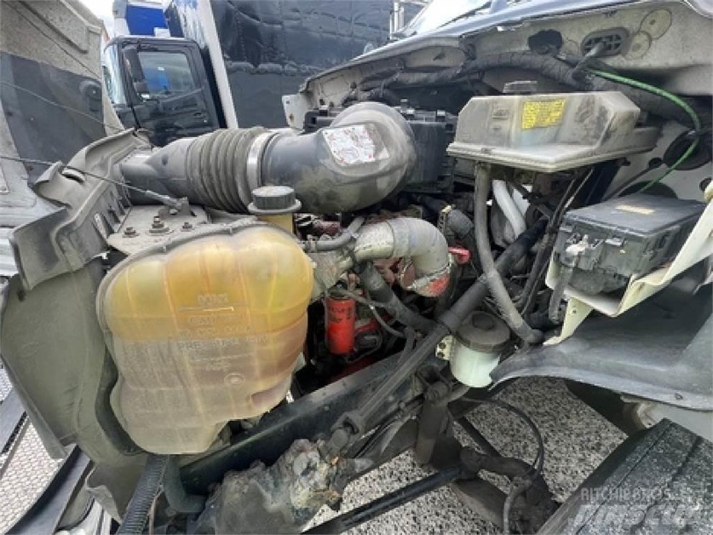 Ford F750 Samochody do transportu napojów