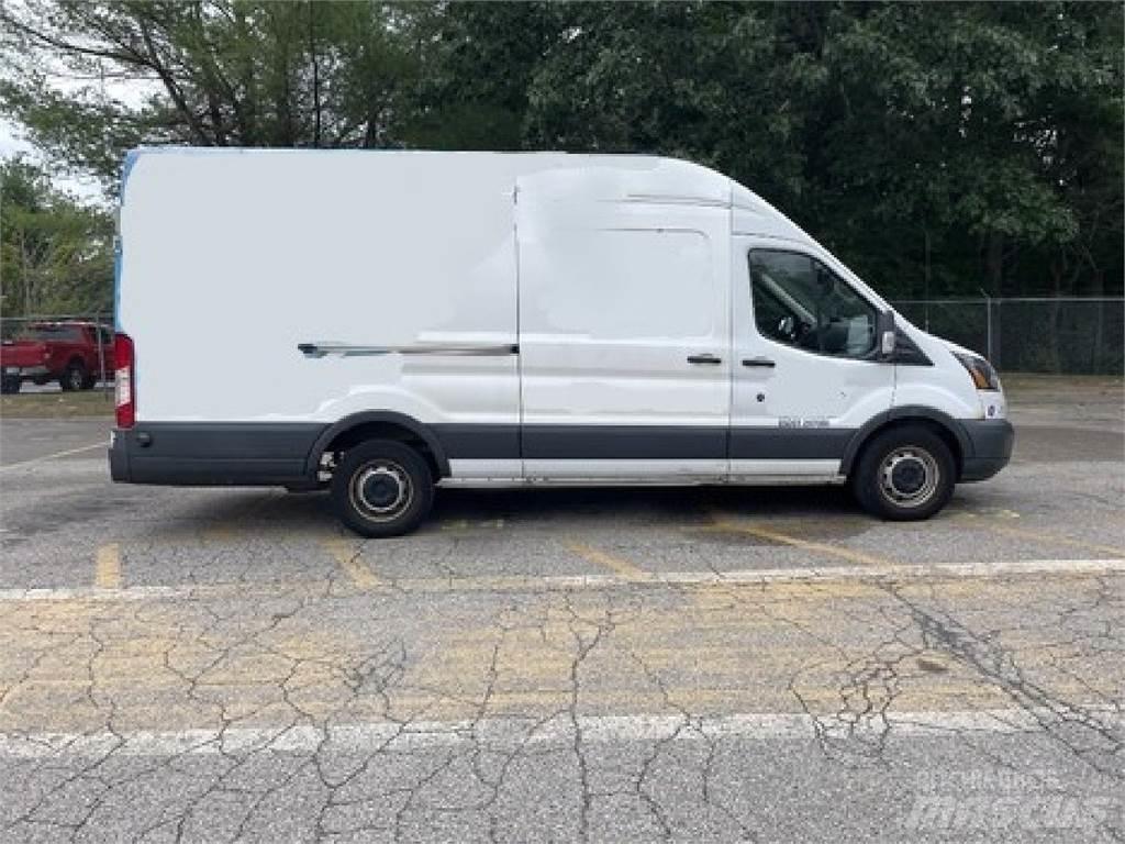 Ford TRANSIT Busy / Vany