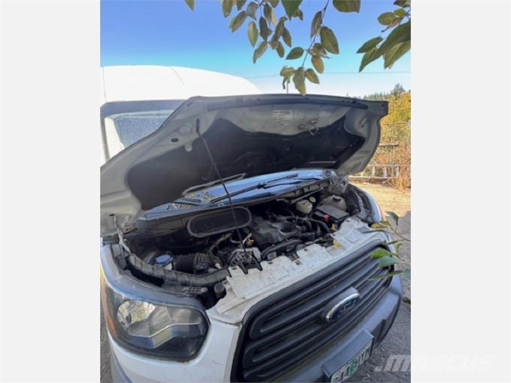 Ford TRANSIT Busy / Vany