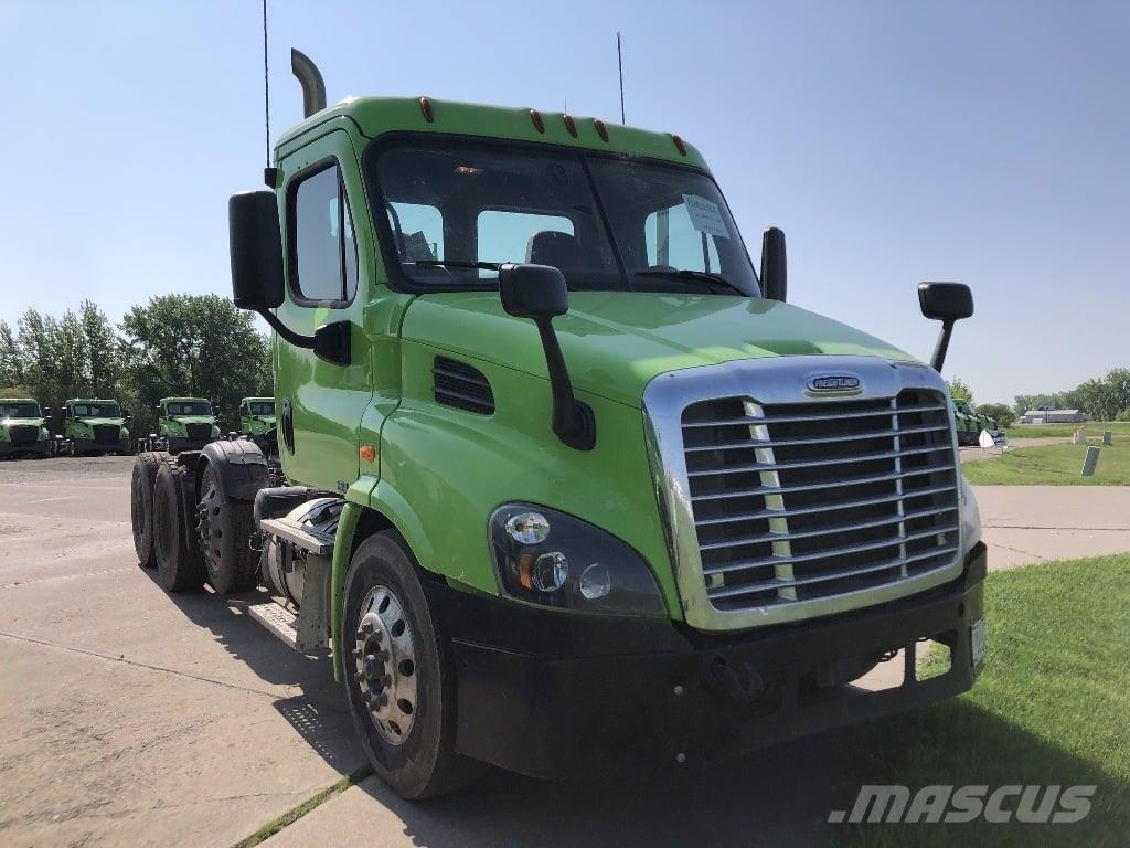 Freightliner CA113 Ciągniki siodłowe