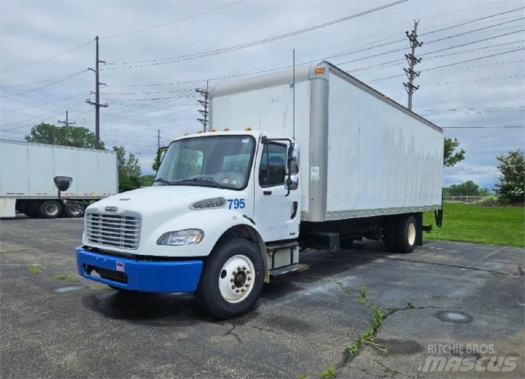 Freightliner M2 Samochody ciężarowe ze skrzynią zamkniętą