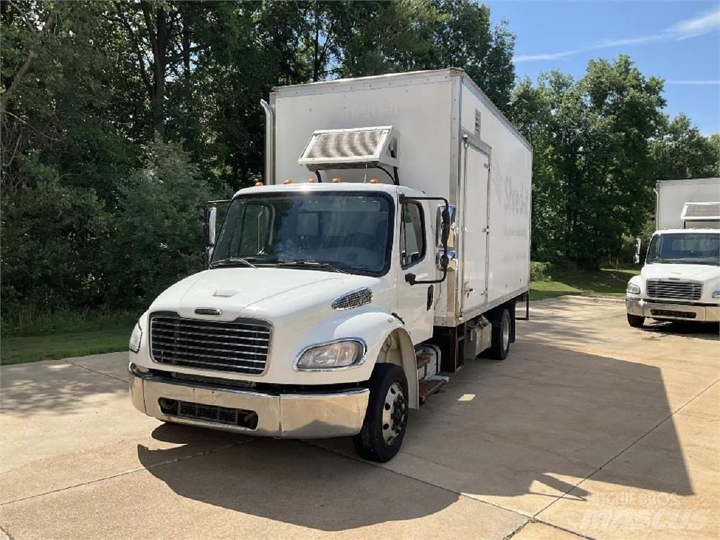 Freightliner M2-106 Samochody ciężarowe ze skrzynią zamkniętą