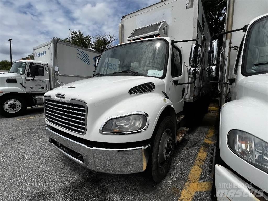 Freightliner M2-106 Samochody ciężarowe ze skrzynią zamkniętą