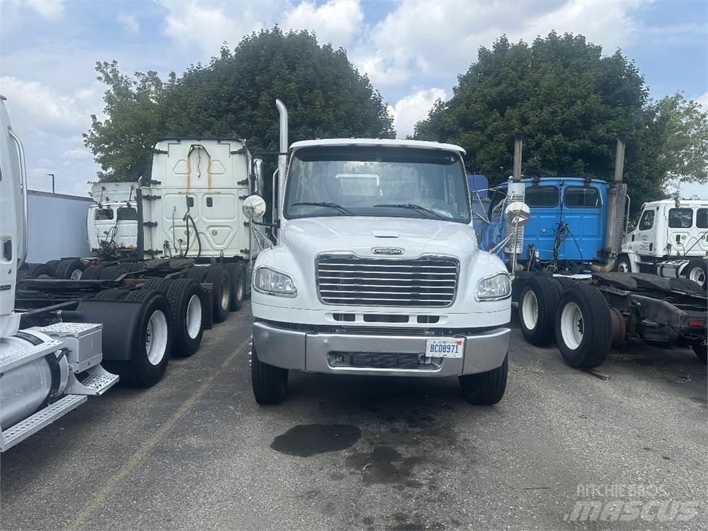 Freightliner M2 106 Ciągniki siodłowe
