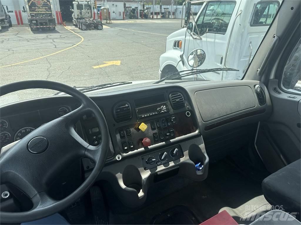 Freightliner M2 106 Ciągniki siodłowe