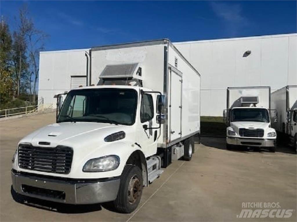 Freightliner M2-106 Samochody ciężarowe ze skrzynią zamkniętą
