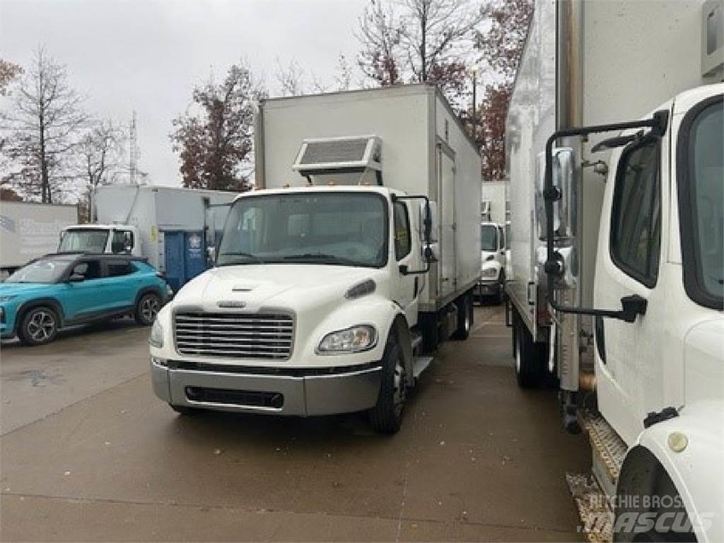 Freightliner M2-106 Samochody ciężarowe ze skrzynią zamkniętą