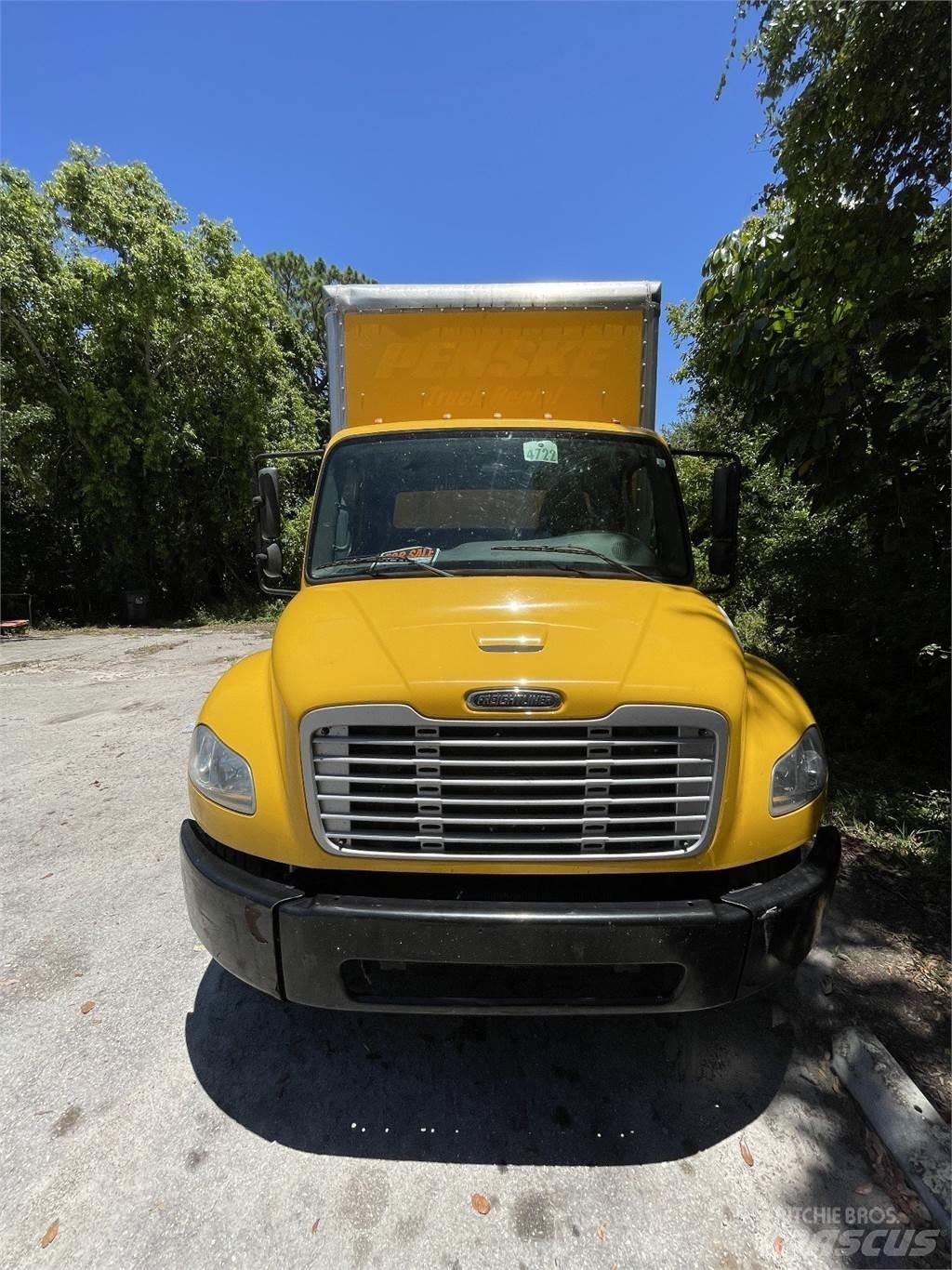 Freightliner M2 106 Samochody ciężarowe ze skrzynią zamkniętą