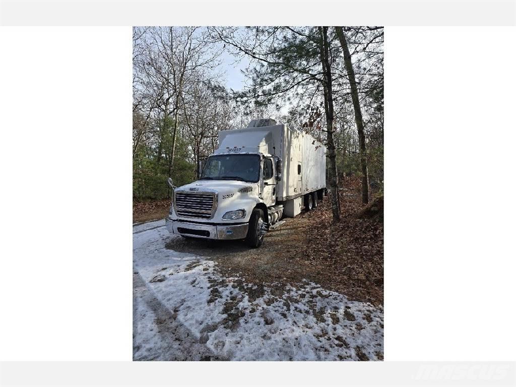 Freightliner M2-112 Samochody ciężarowe ze skrzynią zamkniętą
