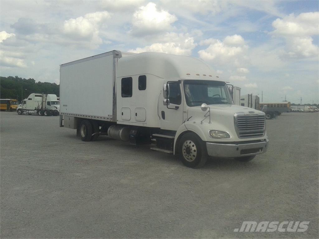 Freightliner M2-112 Samochody ciężarowe ze skrzynią zamkniętą