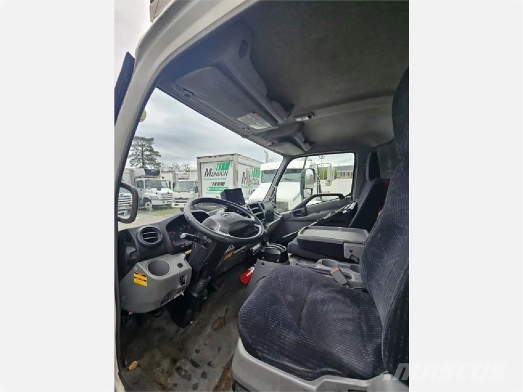 Hino 195 Chłodnie samochodowe