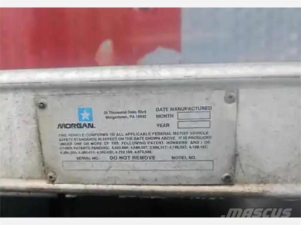 Hino 195 Samochody ciężarowe ze skrzynią zamkniętą