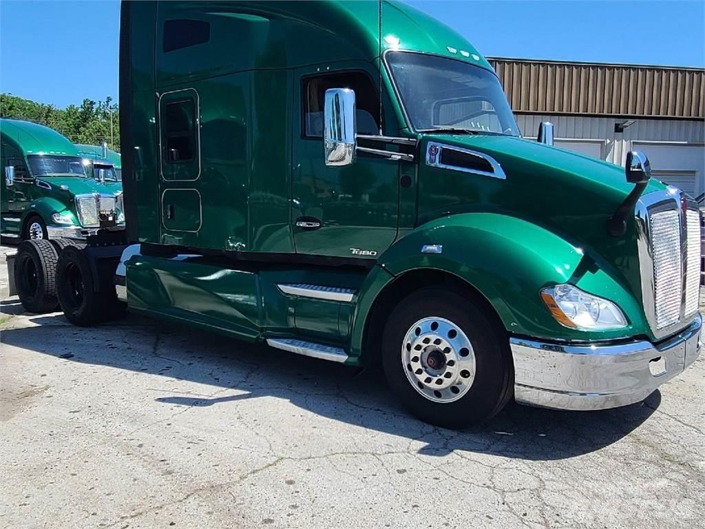 Kenworth T680 Tractor Units