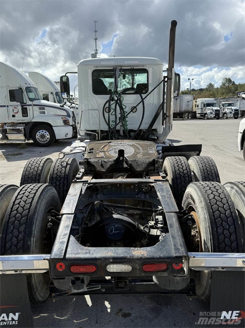 Mack AN64T Ciągniki siodłowe