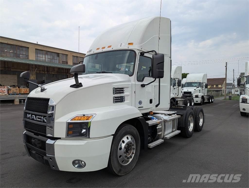 Mack AN64T Ciągniki siodłowe