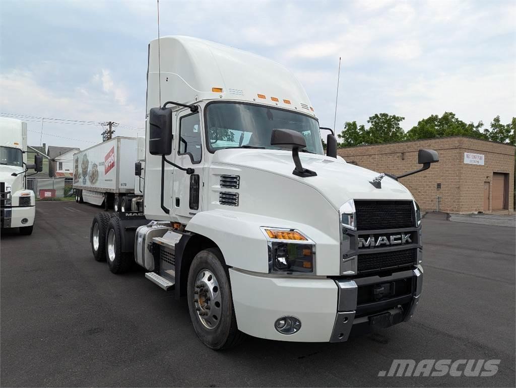 Mack AN64T Ciągniki siodłowe