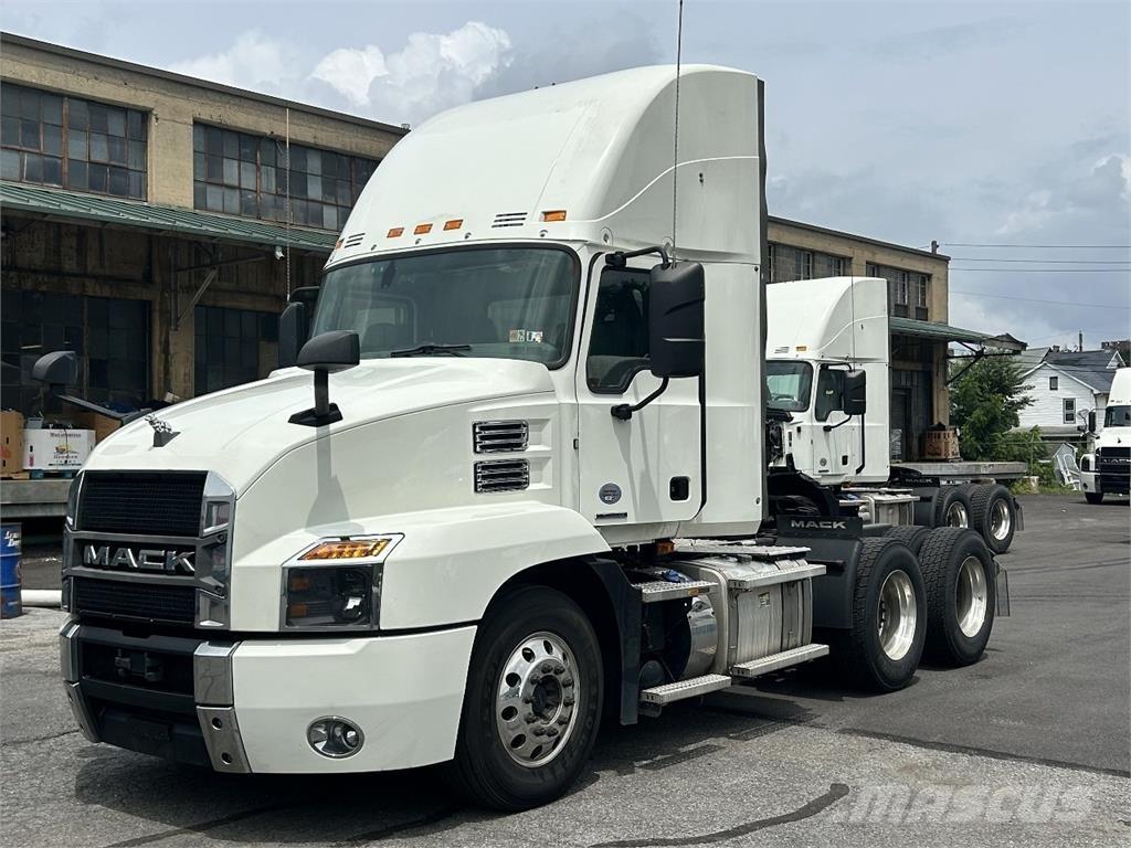 Mack AN64T Ciągniki siodłowe