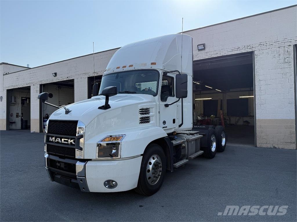 Mack AN64T Ciągniki siodłowe