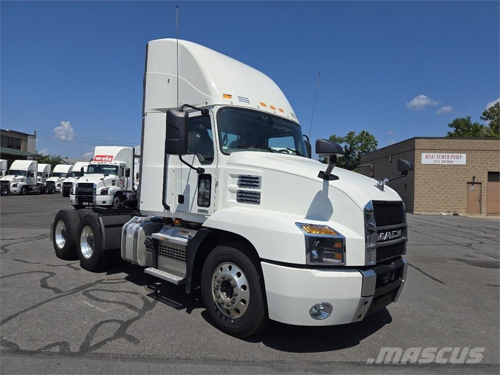Mack AN64T Ciągniki siodłowe