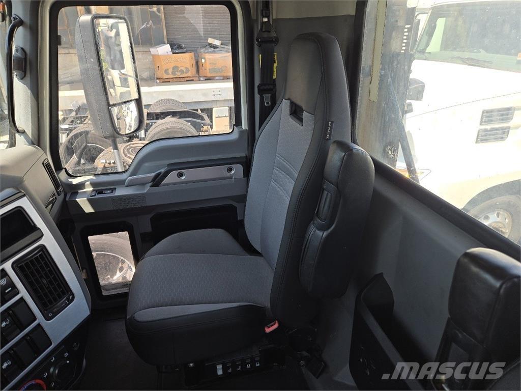 Mack AN64T Ciągniki siodłowe